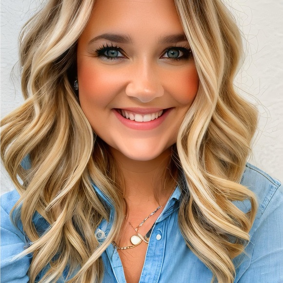 Meet your Posher, Alexa - Picture 1 of 2